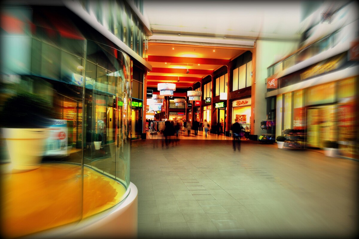 indoor shopping center
