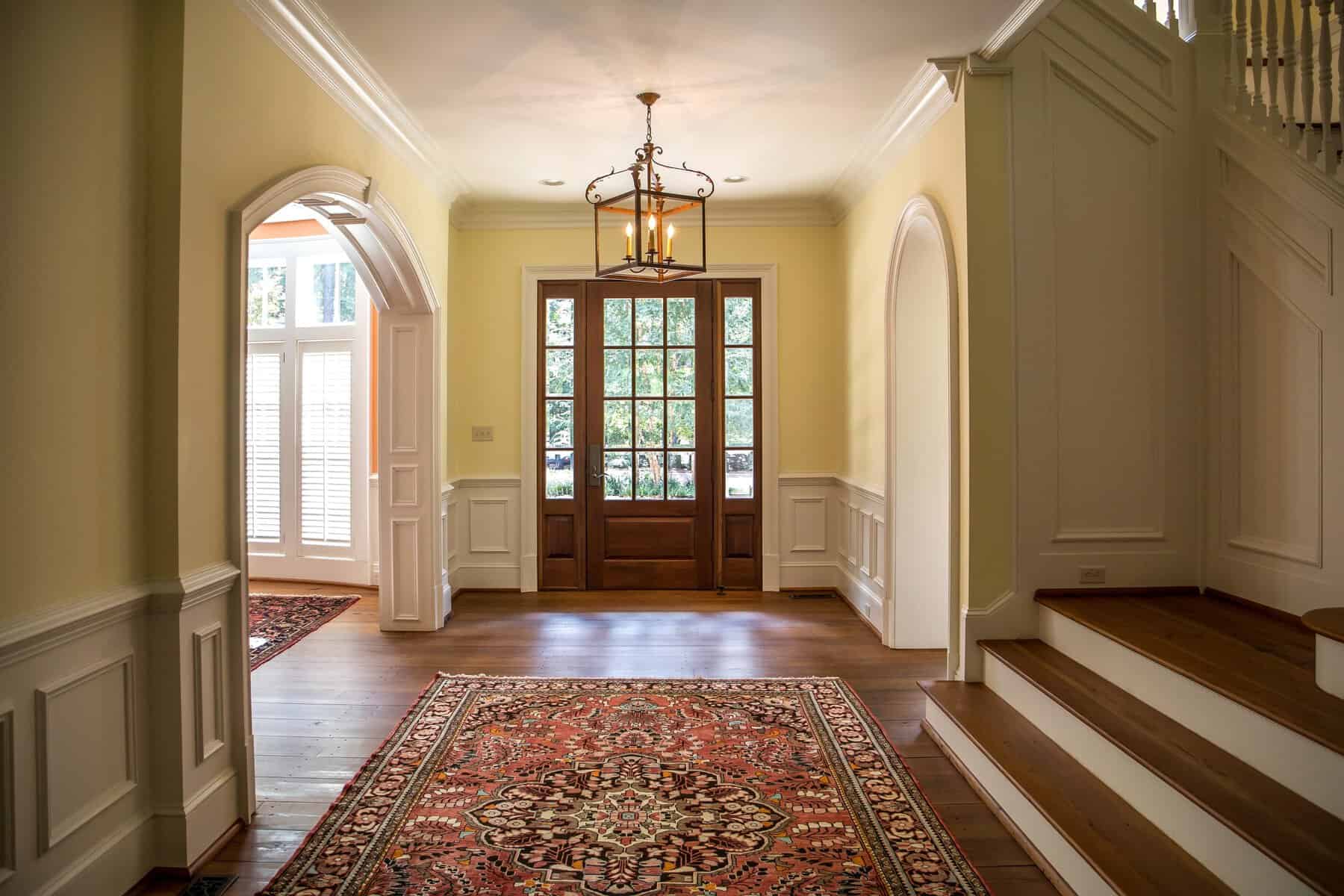 What to Look for in Home Listing Photos and Descriptions