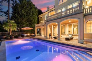 The Typical U.S. Luxury Home Costs More Than Ever Before